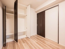 【東京都/武蔵野市西久保】プレシス武蔵野中央 サービスルーム（納戸）