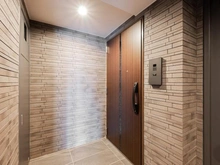 【東京都/武蔵野市西久保】プレシス武蔵野中央 玄関