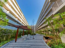 【東京都/国分寺市東恋ヶ窪】ザ・パークハウス国分寺四季の森II 敷地内