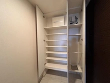 【大阪府/大阪市北区中之島】ザ・パークハウス中之島タワー 収納：玄関