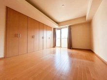 【大阪府/池田市満寿美町】グランドメゾン池田満寿美町 洋室：約9.0帖