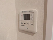 【兵庫県/神戸市中央区八幡通】ザ・パークハウス神戸三宮 浴室換気乾燥暖房機操作パネル：ミストサウナ機能付き。お洗濯も浴室で乾かせます。