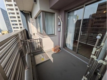 【兵庫県/神戸市中央区八幡通】ザ・パークハウス神戸三宮 バルコニー：家具調度品は価格に含まれません