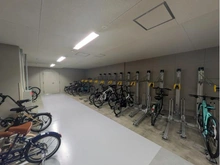 【兵庫県/神戸市中央区八幡通】ザ・パークハウス神戸三宮 駐輪場