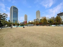 【兵庫県/神戸市中央区八幡通】ザ・パークハウス神戸三宮 東遊園地（現地より約200m）