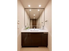 【大阪府/大阪市北区大淀南】グランドメゾン新梅田タワー 洗面所