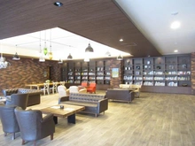 【大阪府/豊中市東泉丘】ウエリス豊中桃山台 共用施設：※2階共有棟・ライブラリースペース