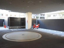 【大阪府/大阪市北区同心】エルグレースタワー大阪同心 駐車場