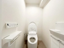 【大阪府/大阪市住之江区南港中】南港はなのまち住宅 37号棟 トイレ