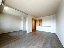 【大阪府/大阪市福島区福島】シエリアタワー中之島 LDK：左：洋室