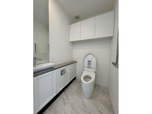 【大阪府/大阪市北区大深町】グラングリーン大阪 THE NORTH RESIDENCE トイレ