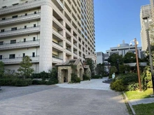 【大阪府/大阪市浪速区湊町】なんばセントラルプラザリバーガーデン C棟 敷地内