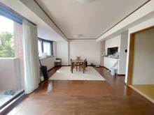 【兵庫県/西宮市上甲東園】アールヴェール上甲東園 リビング・ダイニング