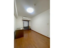 【兵庫県/西宮市上甲東園】アールヴェール上甲東園 洋室：約7帖の洋室