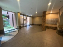 【兵庫県/西宮市上甲東園】アールヴェール上甲東園 エントランス