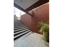 【兵庫県/西宮市上甲東園】アールヴェール上甲東園 エントランス