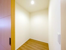 【大阪府/大阪市西区南堀江】エルザグレース堀江タワー サービスルーム（納戸）