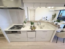 【大阪府/大阪市北区天神橋】キングマンション天神橋I キッチン：大規模修繕工事中
