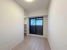 【大阪府/大阪市北区天神橋】キングマンション天神橋I 洋室：大規模修繕工事中