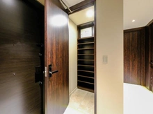 【大阪府/大阪市北区豊崎】ブランズタワー梅田North シューズインクローゼット：リフォーム工事中