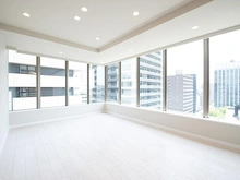 【大阪府/大阪市北区大淀南】グランドメゾン新梅田タワーTHE CLUB RESIDENCE リビング・ダイニング