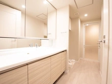 【大阪府/大阪市北区大淀南】グランドメゾン新梅田タワーTHE CLUB RESIDENCE 洗面所