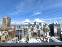 【大阪府/大阪市中央区谷町】シティハウス上本町 眺望：14階部分最上階、東向きバルコニーから