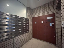 【大阪府/大阪市城東区新喜多東】プラウド城東 宅配BOX