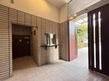 【大阪府/大阪市城東区新喜多東】プラウド城東 エントランス