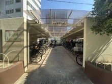 【大阪府/大阪市北区長柄東】 ローレルハイツ大淀 1号棟 駐輪場