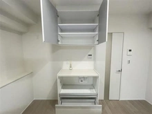 【大阪府/大阪市中央区内本町】メゾン東船場 収納