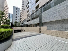 【大阪府/大阪市中央区糸屋町】ビオール大阪大手前タワー 敷地内