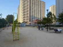 【大阪府/大阪市福島区鷺洲】リバーガーデン福島木漏れ日の丘 CDEF棟 海老江東公園（現地より約370m）