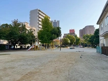 【大阪府/大阪市福島区鷺洲】リバーガーデン福島木漏れ日の丘 CDEF棟 鷺洲中公園（現地より約500m）