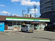 【大阪府/大阪市都島区友渕町】ベル・パークシティ画地II J棟 ファミリーマート高倉町二丁目店（現地より約520m）