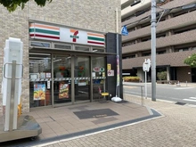 【大阪府/大阪市都島区中野町】サンフォーリーフタウン桜ノ宮 サンミットコート セブンイレブン桜ノ宮駅前店（現地より約42m）：