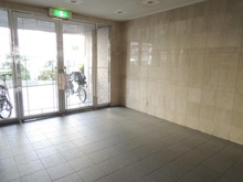 【大阪府/大阪市西区北堀江】シティライフクラウンハイム長堀通 エントランス