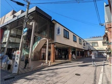 【兵庫県/神戸市東灘区岡本】ジオグランデ岡本一丁目 阪急神戸線「岡本」駅（現地より約110m）：※スーパー「コープ岡本店」併設