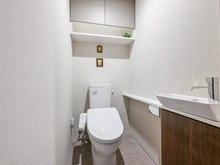 【大阪府/吹田市千里山虹が丘】シエリアシティ千里山 B棟 トイレ