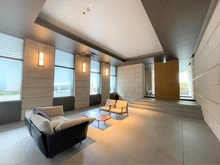 【大阪府/吹田市千里山虹が丘】シエリアシティ千里山 B棟 エントランスロビー