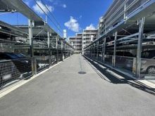 【大阪府/吹田市千里山虹が丘】シエリアシティ千里山 B棟 駐車場