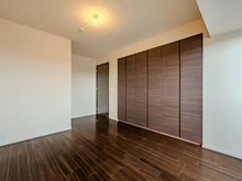 【大阪府/大阪市住吉区帝塚山中】プラウド帝塚山中 洋室：8.2帖