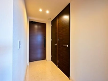 【大阪府/大阪市住吉区帝塚山中】プラウド帝塚山中 玄関