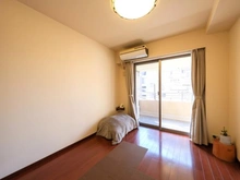 【大阪府/大阪市中央区上本町西】タワーザ上町台 洋室：約7.4帖