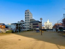 【大阪府/大阪市中央区上本町西】タワーザ上町台 東平北公園（現地より約20m）