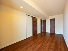 【大阪府/大阪市北区本庄東】アデニウムタワー梅田 洋室：9.3帖