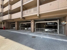 【大阪府/吹田市桃山台】メゾン千里桃山台 駐車場