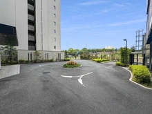 【大阪府/和泉市室堂町】ウエリス光明池 敷地内