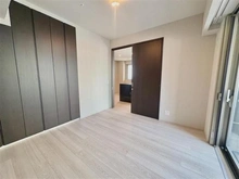 【大阪府/大阪市北区中津】ザ・パークハウス大阪梅田タワー 洋室：約6帖