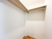 【大阪府/大阪市住之江区南港中】南港はなのまち住宅 37号棟 収納